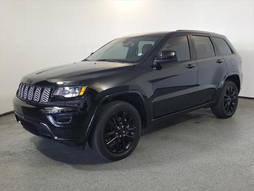 2022 Jeep Grand Cherokee Laredo