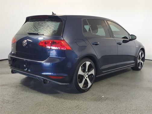 2017 Volkswagen Golf GTI 2.0T S 4-Door