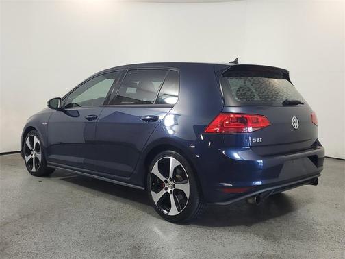 2017 Volkswagen Golf GTI 2.0T S 4-Door