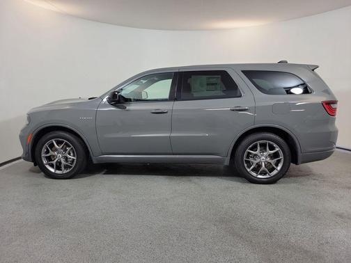 Destroyer Gray Clearcoat 2026 Dodge Durango GT HEMI V8