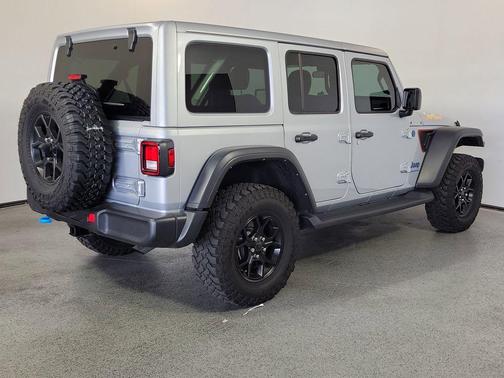 Silver Zynith Clearcoat 2024 Jeep Wrangler 4xe Sport S