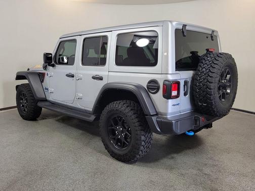 Silver Zynith Clearcoat 2024 Jeep Wrangler 4xe Sport S