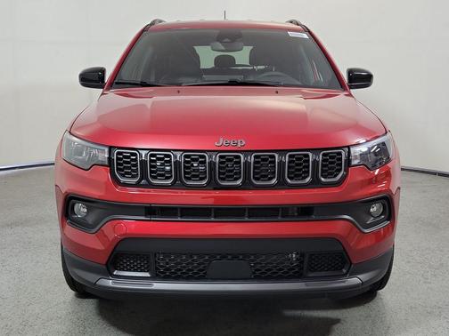 Red Hot Pearlcoat 2026 Jeep Compass Latitude