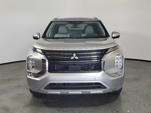2023 Mitsubishi Outlander SEL 2.5 2WD