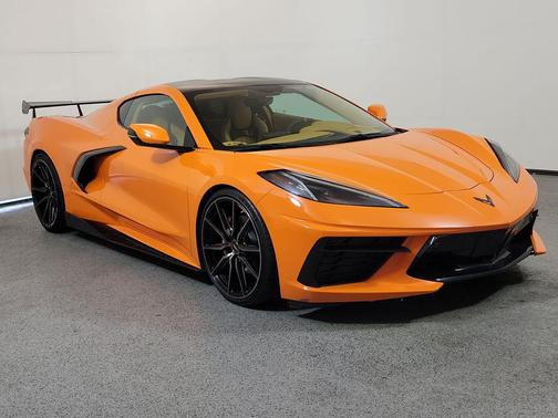 Amplify Orange Tintcoat 2022 Chevrolet Corvette Stingray w/3LT