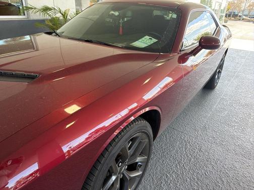 2022 Dodge Challenger SXT