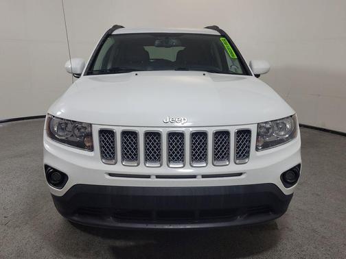 Bright White Clearcoat 2016 Jeep Compass Latitude