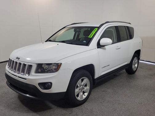 Bright White Clearcoat 2016 Jeep Compass Latitude