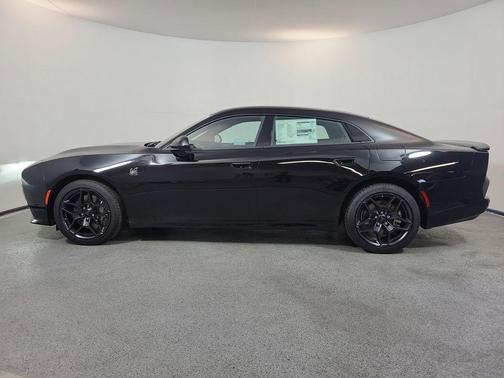 Diamond Black Crystal Pearlcoat 2026 Dodge Charger R/T Scat Pack
