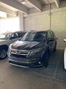 2019 Honda Pilot Touring 8-Passenger