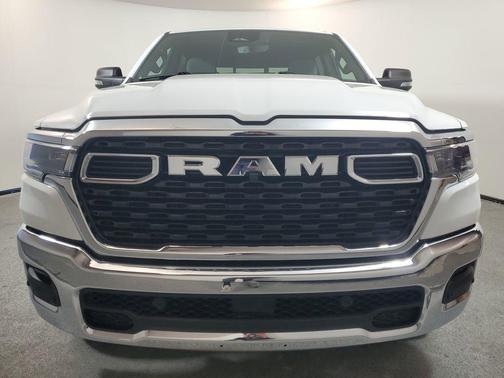 Bright White Clearcoat 2026 RAM 1500 Big Horn/Lone Star