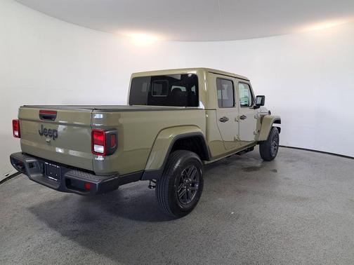 2026 Jeep Gladiator Sport S