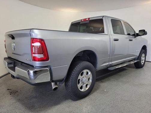 2021 RAM 2500 Tradesman Crew Cab 4x4 6'4' Box