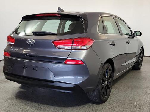 2019 Hyundai Elantra GT Base