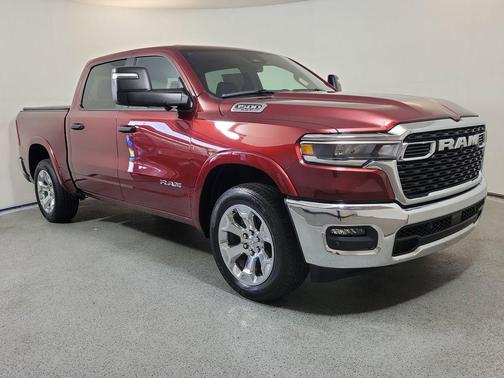 Delmonico Red Pearlcoat 2025 RAM 1500 Big Horn/Lone Star