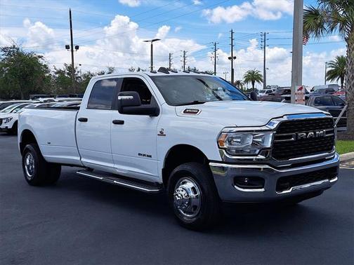 2024 RAM 3500 Big Horn Crew Cab 4x4 8' Box
