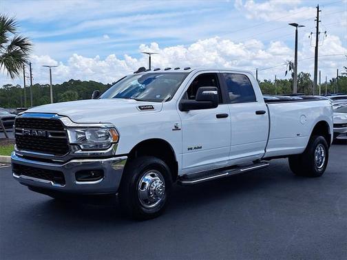 2024 RAM 3500 Big Horn Crew Cab 4x4 8' Box