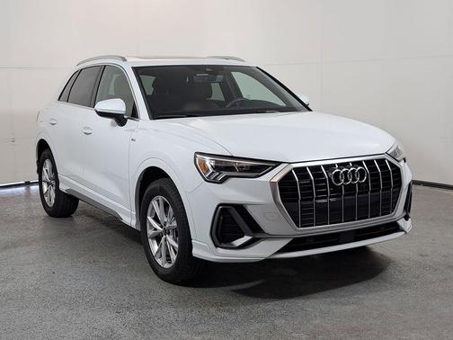 2024 Audi Q3 Premium 45 TFSI S line quattro Tiptronic