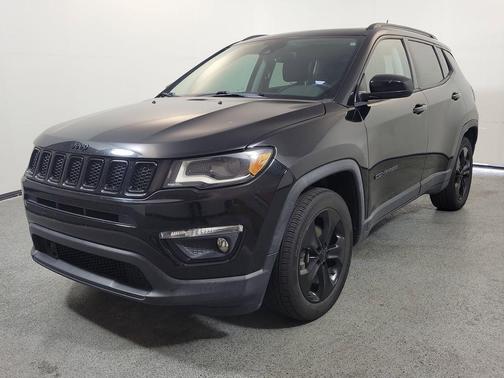 Diamond Black Crystal Pearlcoat 2018 Jeep Compass Latitude