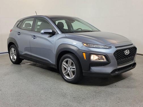 Sonic Silver 2021 Hyundai KONA SE
