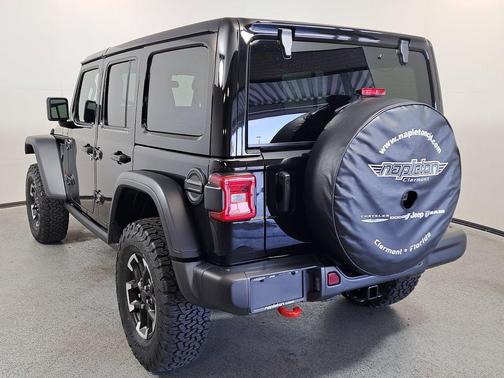 Black Clearcoat 2026 Jeep Wrangler Rubicon