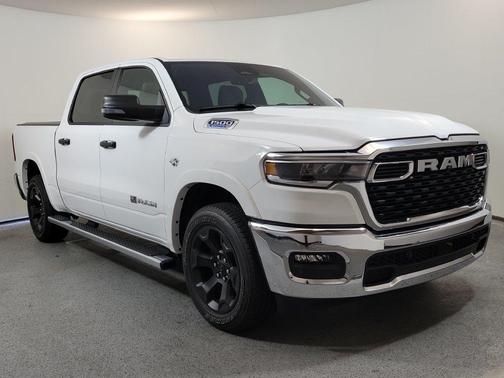 Bright White Clearcoat 2026 RAM 1500 Big Horn/Lone Star