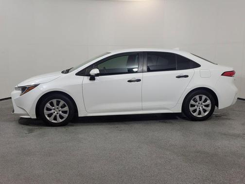 Super White 2021 Toyota Corolla LE