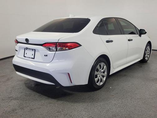 Super White 2021 Toyota Corolla LE