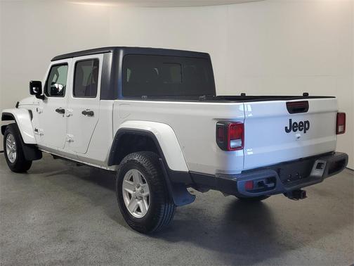 2022 Jeep Gladiator Sport S