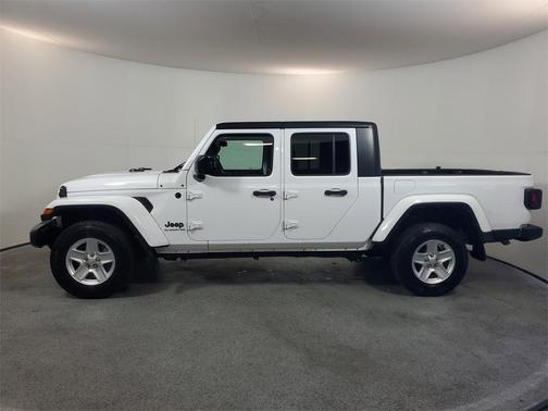 2022 Jeep Gladiator Sport S