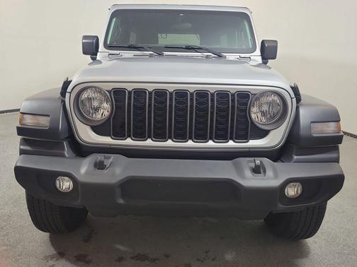Silver Zynith Clearcoat 2024 Jeep Wrangler Sport
