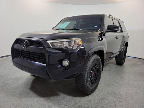 Midnight Black Metallic 2019 Toyota 4Runner SR5