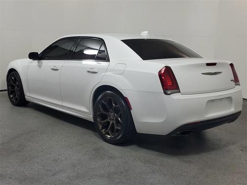 2019 Chrysler 300 S