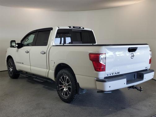 2020 Nissan Titan SV
