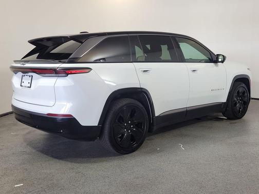 Bright White Clearcoat 2025 Jeep Wagoneer S Launch Edition