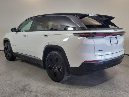 Bright White Clearcoat 2025 Jeep Wagoneer S Launch Edition