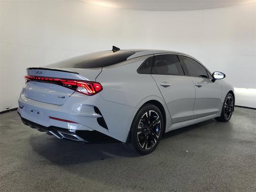 2022 Kia K5 GT-Line