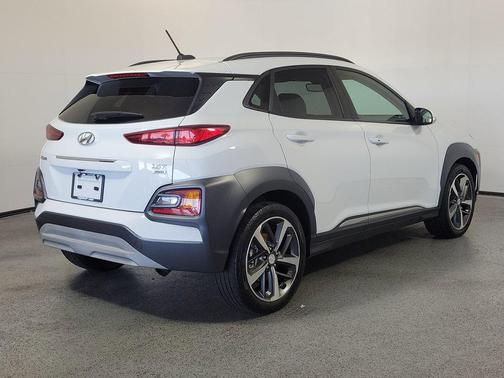 Chalk White 2018 Hyundai KONA Limited