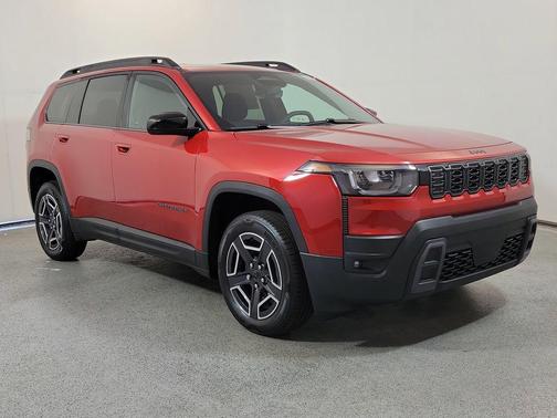 Red Hot Pearlcoat 2026 Jeep Cherokee Laredo 4x4