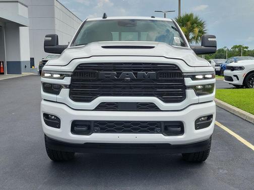 Bright White Clearcoat 2026 RAM 2500 Laramie Crew Cab 4x4 6'4' Box