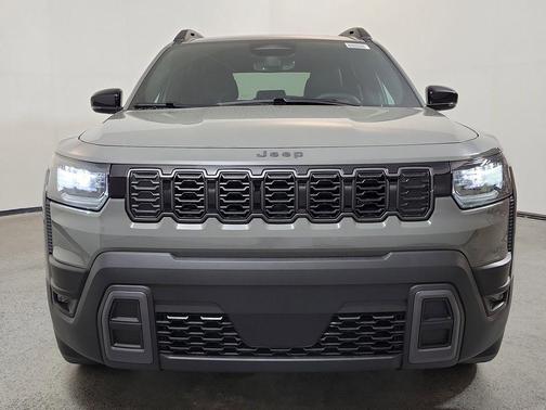Sting-Gray Clearcoat 2026 Jeep Cherokee Limited