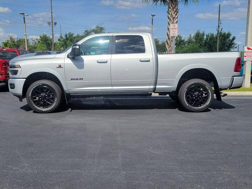 Silver Zynith 2026 RAM 2500 Limited Crew Cab 4x4 6'4' Box