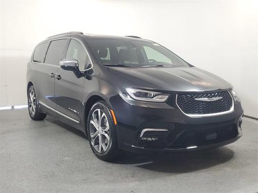 2026 Chrysler Pacifica L