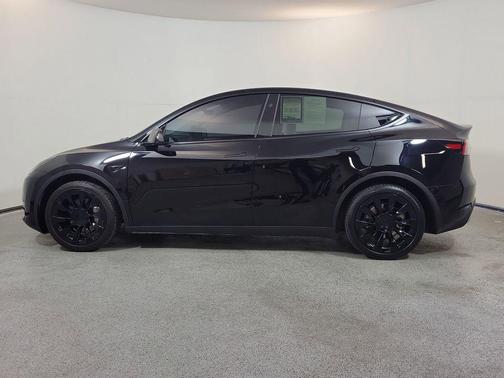 Solid Black 2024 Tesla Model Y Long Range Single Motor Rear-Wheel Drive