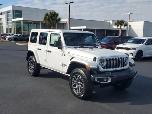 2025 Jeep Wrangler 4-Door Sahara 4x4