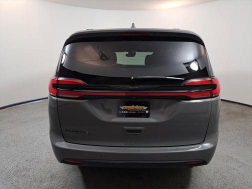 2021 Chrysler Pacifica Touring