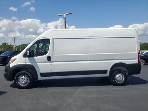 2025 RAM ProMaster 2500 Tradesman