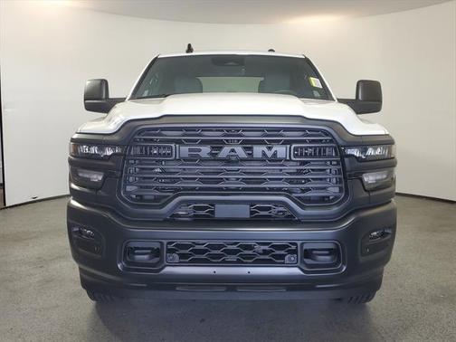 2025 RAM 2500 Tradesman Crew Cab 4x4 8' Box