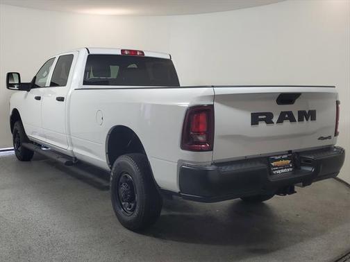 2025 RAM 2500 Tradesman Crew Cab 4x4 8' Box
