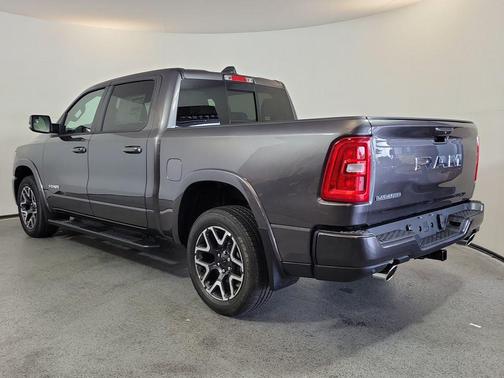 Granite Crystal Metallic Clearcoat 2027 RAM 1500 Laramie